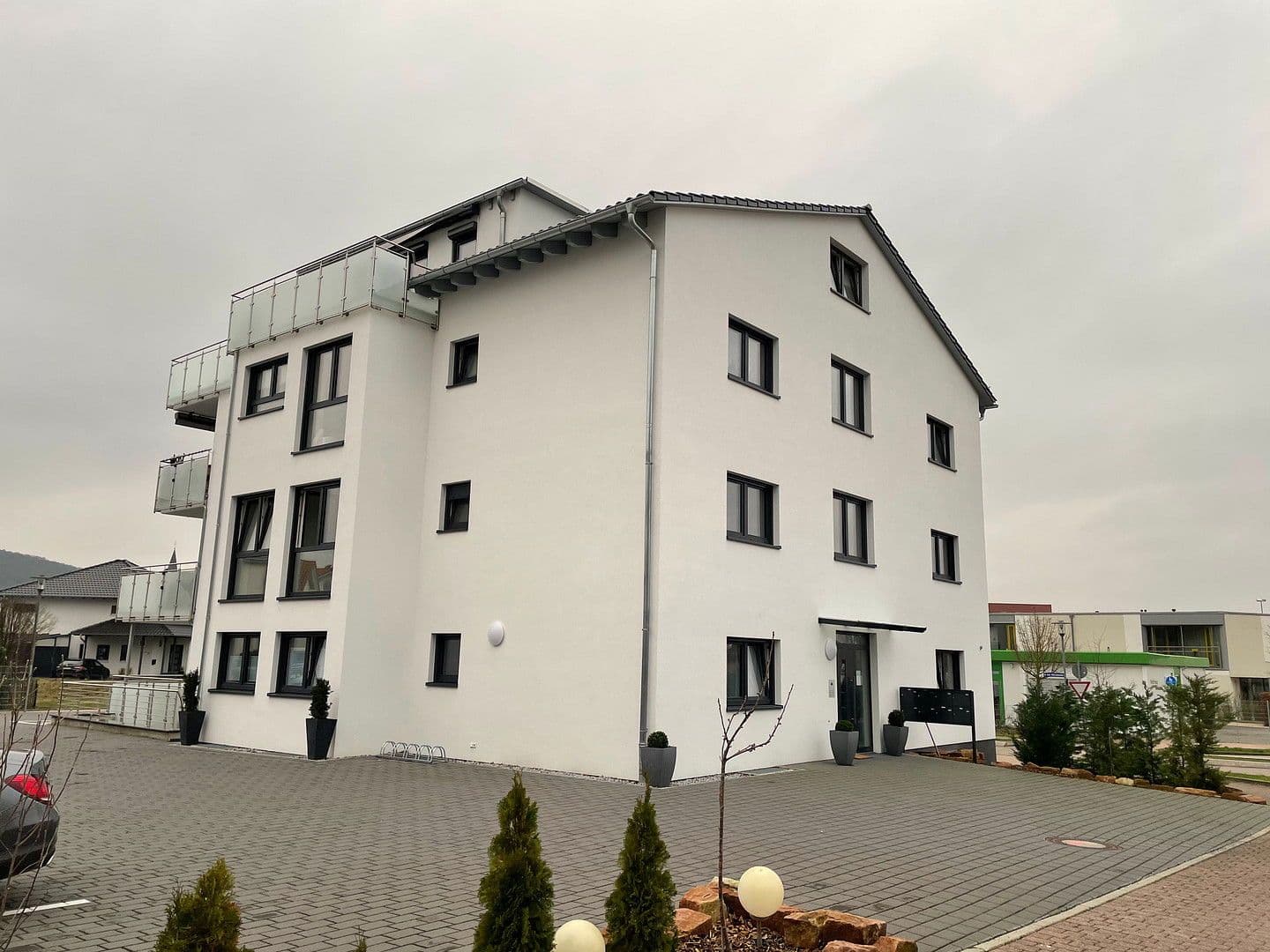 Prenájom bytu 2-izbový 65 m², Rauenberg, Bádensko-Wurttembersko Prenájom bytu 2-izbový 65 m², Rauenberg, Bádensko-Wurttembersko