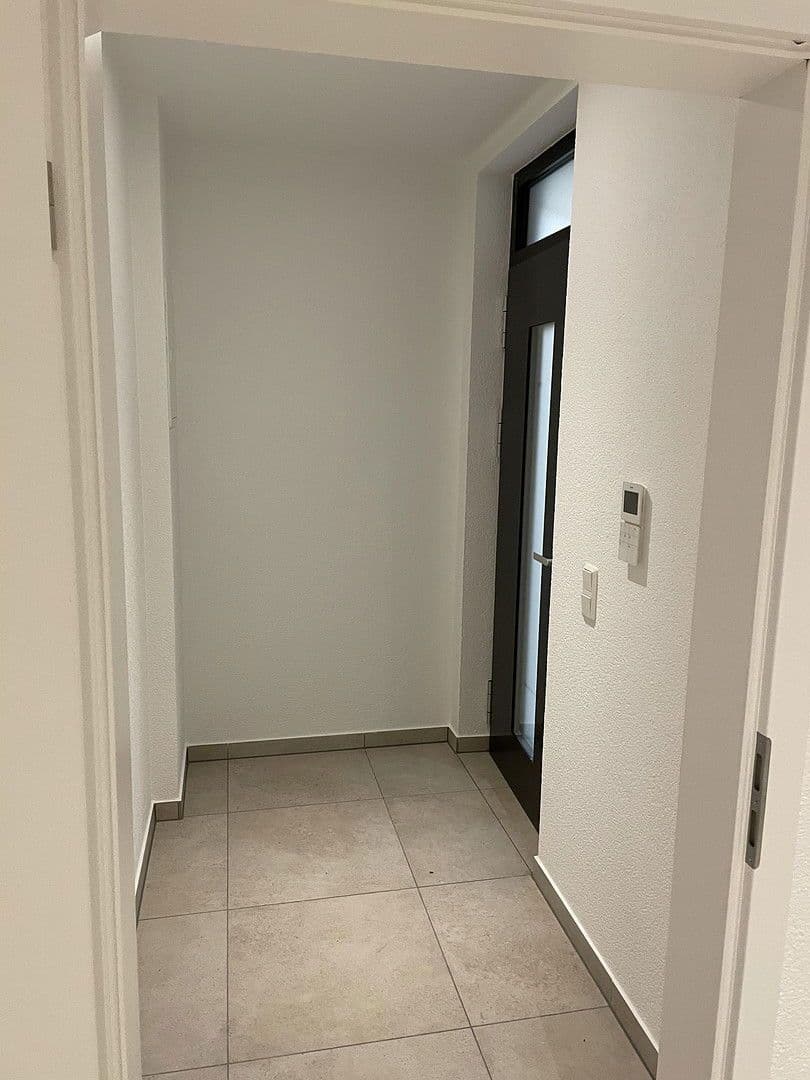 Prenájom bytu 2-izbový 65 m², Rauenberg, Bádensko-Wurttembersko Prenájom bytu 2-izbový 65 m², Rauenberg, Bádensko-Wurttembersko