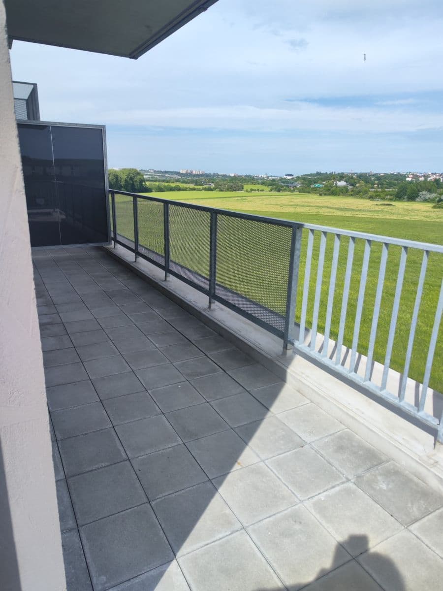 Prenájom bytu 2-izbový 54 m², Želetická, Praha, Praha Prenájom bytu 2-izbový 54 m², Želetická, Praha, Praha