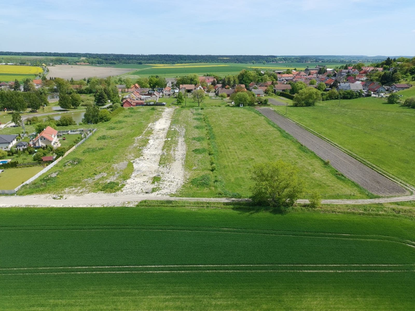 Predaj pozemku 834 m², Mšecké Žehrovice, Středočeský kraj Predaj pozemku 834 m², Mšecké Žehrovice, Středočeský kraj