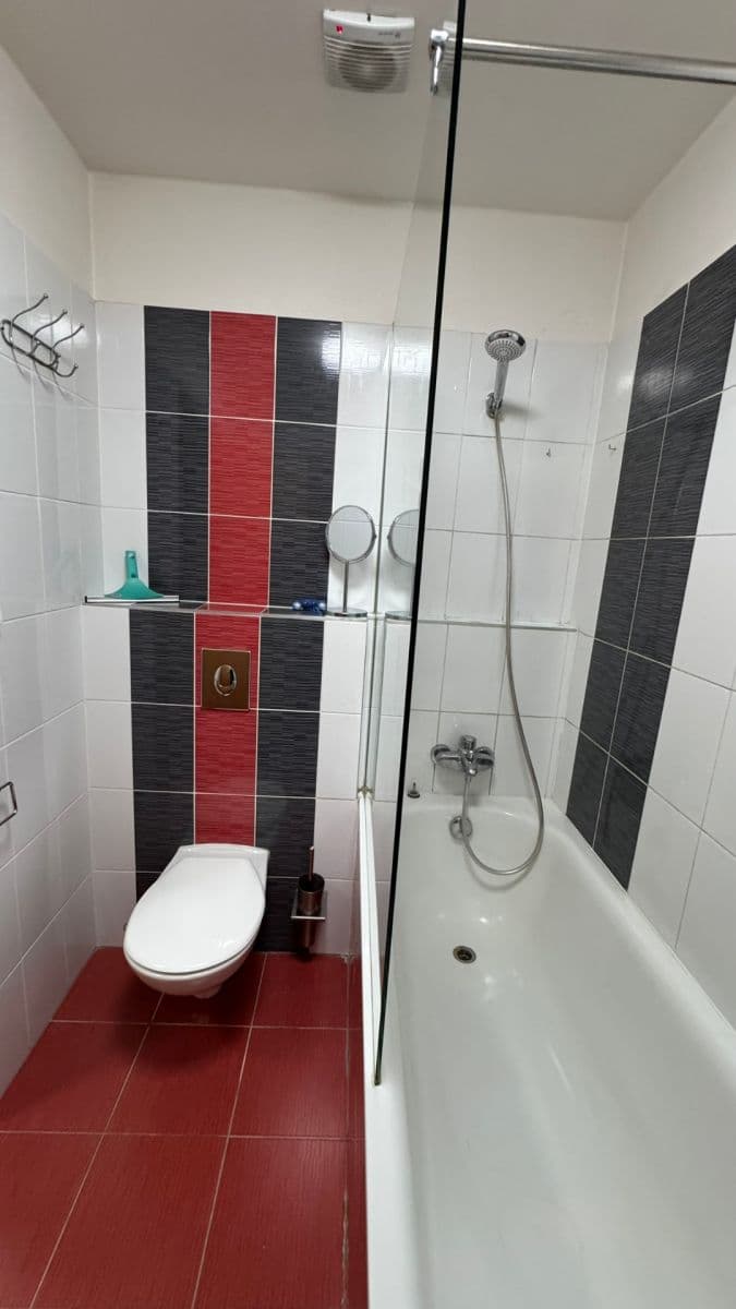 Prenájom bytu 2-izbový 50 m², U Leskavy, Brno, Jihomoravský kraj Prenájom bytu 2-izbový 50 m², U Leskavy, Brno, Jihomoravský kraj