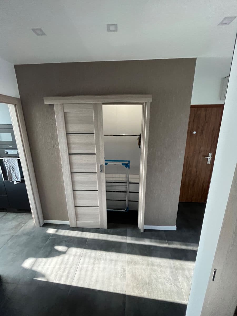 Prenájom bytu 3-izbový 60 m², Komenského, Piešťany, Trnavský kraj Prenájom bytu 3-izbový 60 m², Komenského, Piešťany, Trnavský kraj