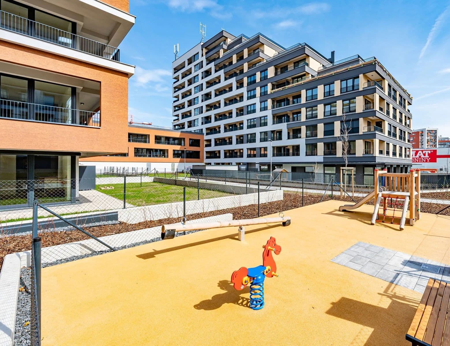 Prenájom bytu 1-izbový 40 m², Poděbradská, Praha, Praha Prenájom bytu 1-izbový 40 m², Poděbradská, Praha, Praha