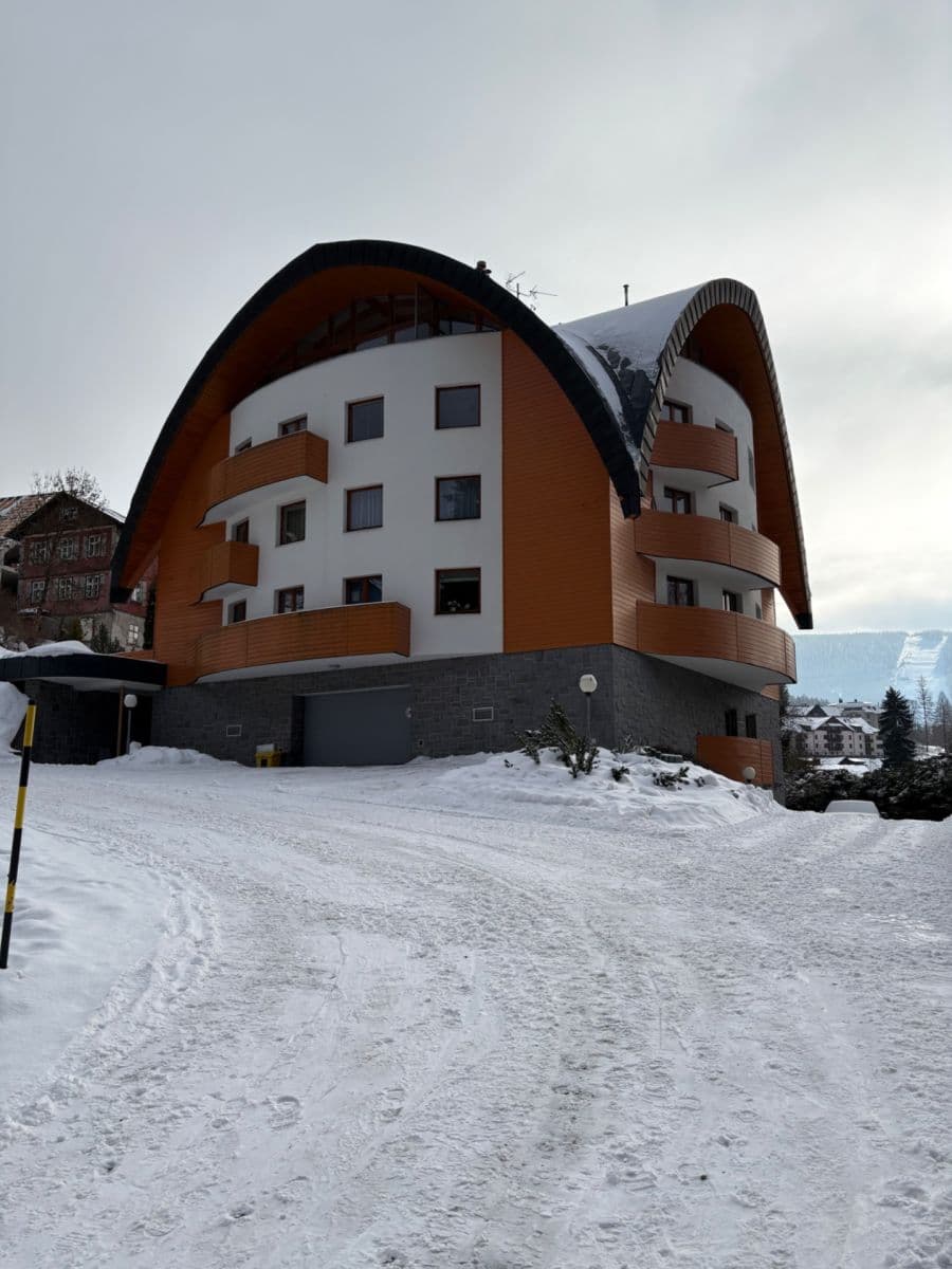 Predaj bytu 4-izbový 78 m², Špindlerův Mlýn, Královéhradecký kraj Predaj bytu 4-izbový 78 m², Špindlerův Mlýn, Královéhradecký kraj