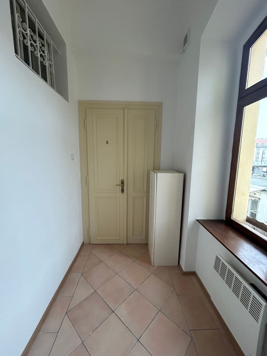 Prenájom bytu 2-izbový 45 m², Bubenská, Praha, Praha Prenájom bytu 2-izbový 45 m², Bubenská, Praha, Praha