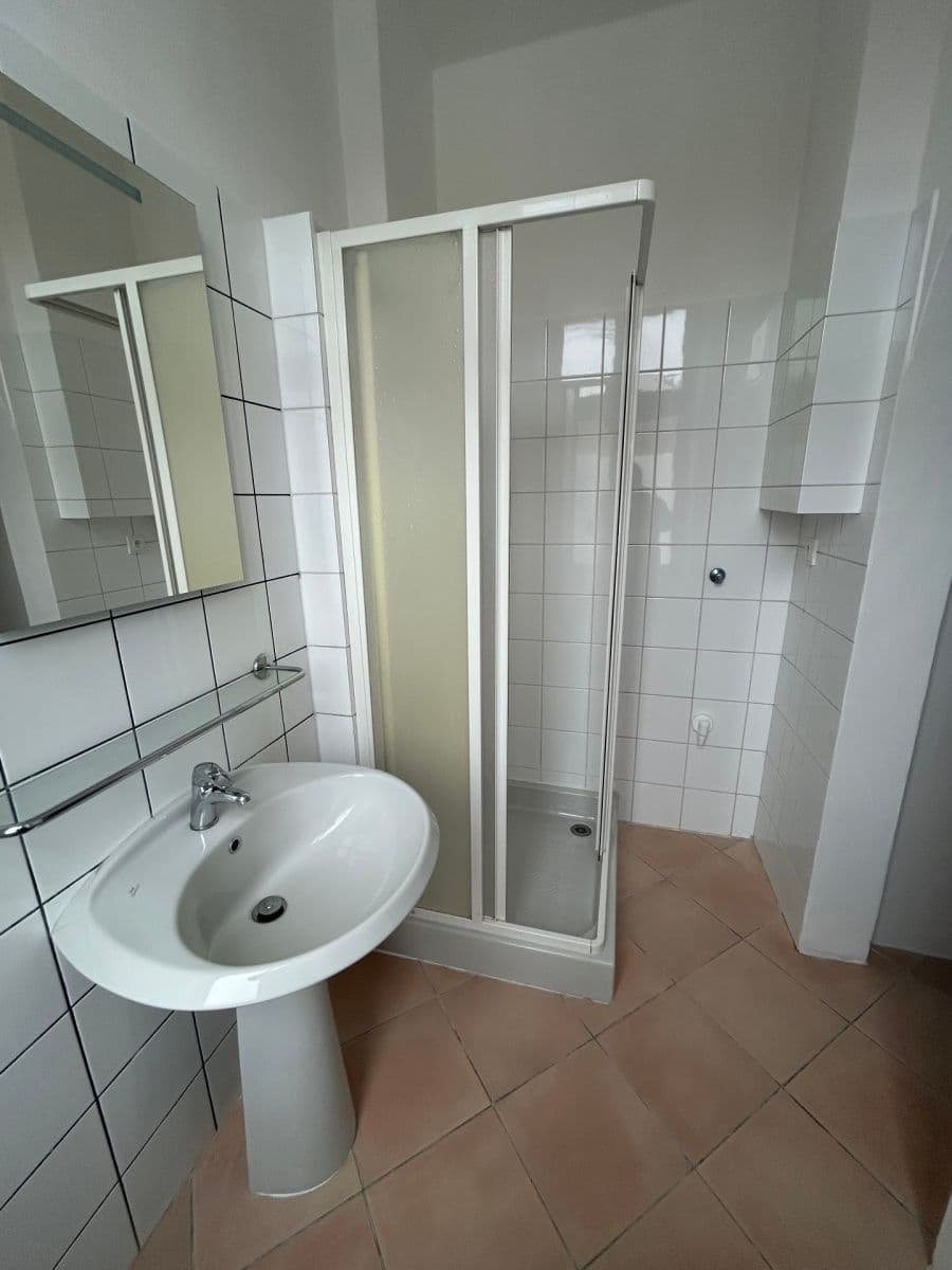 Prenájom bytu 2-izbový 45 m², Bubenská, Praha, Praha Prenájom bytu 2-izbový 45 m², Bubenská, Praha, Praha
