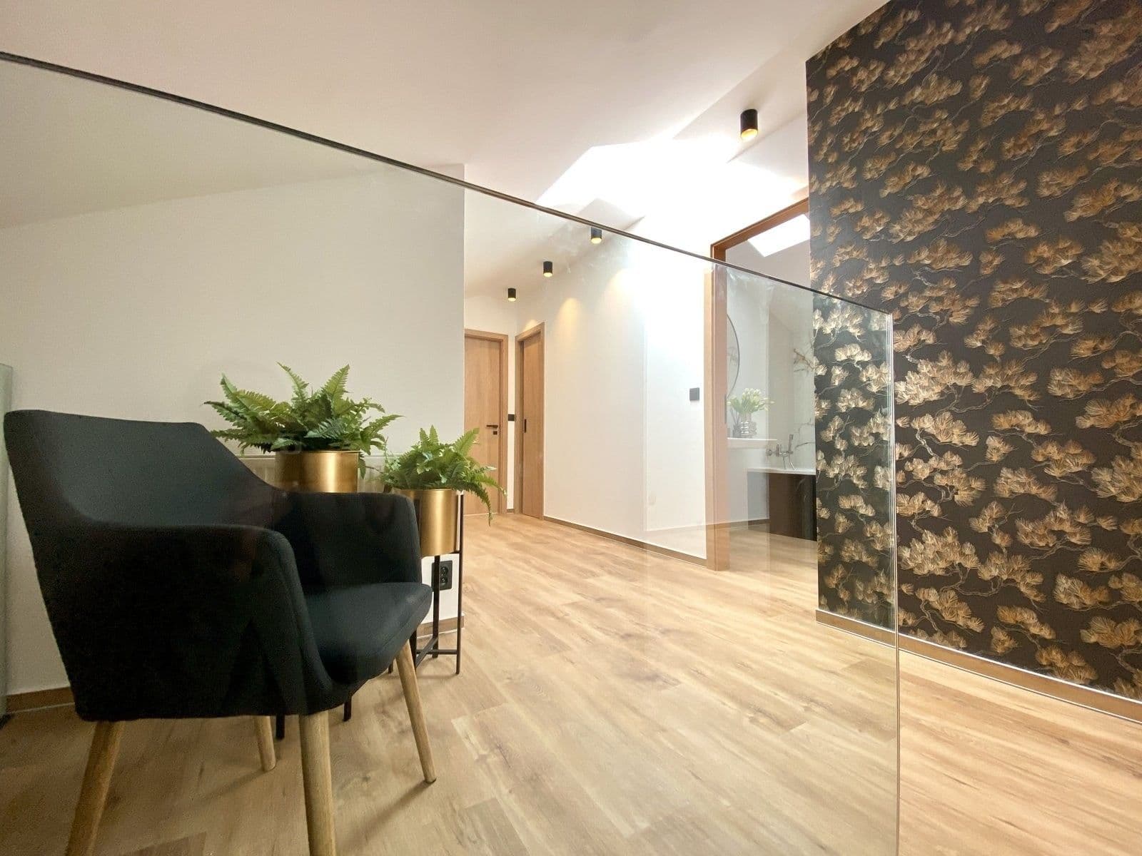 Prenájom bytu 3-izbový 118 m², V Zeleném údolí, Praha, Praha Prenájom bytu 3-izbový 118 m², V Zeleném údolí, Praha, Praha