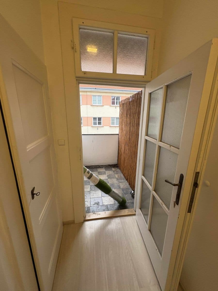 Prenájom bytu 2-izbový 49 m², Na Louži, Praha, Praha Prenájom bytu 2-izbový 49 m², Na Louži, Praha, Praha