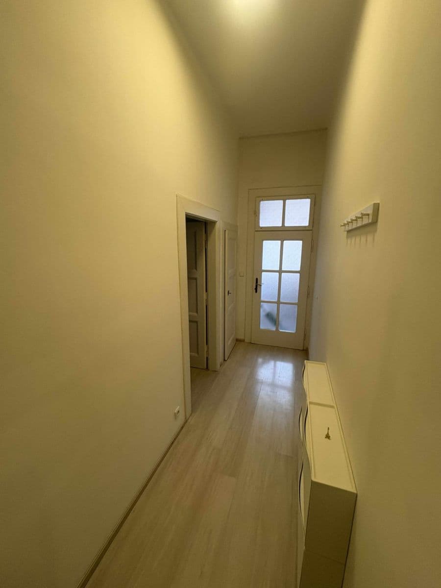 Prenájom bytu 2-izbový 49 m², Na Louži, Praha, Praha Prenájom bytu 2-izbový 49 m², Na Louži, Praha, Praha