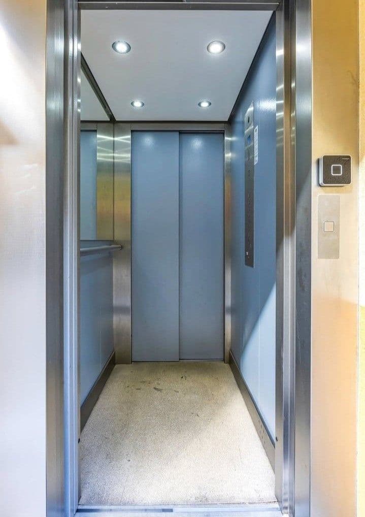 Prenájom bytu 2-izbový 36 m², Žerotínova, Praha, Praha Prenájom bytu 2-izbový 36 m², Žerotínova, Praha, Praha