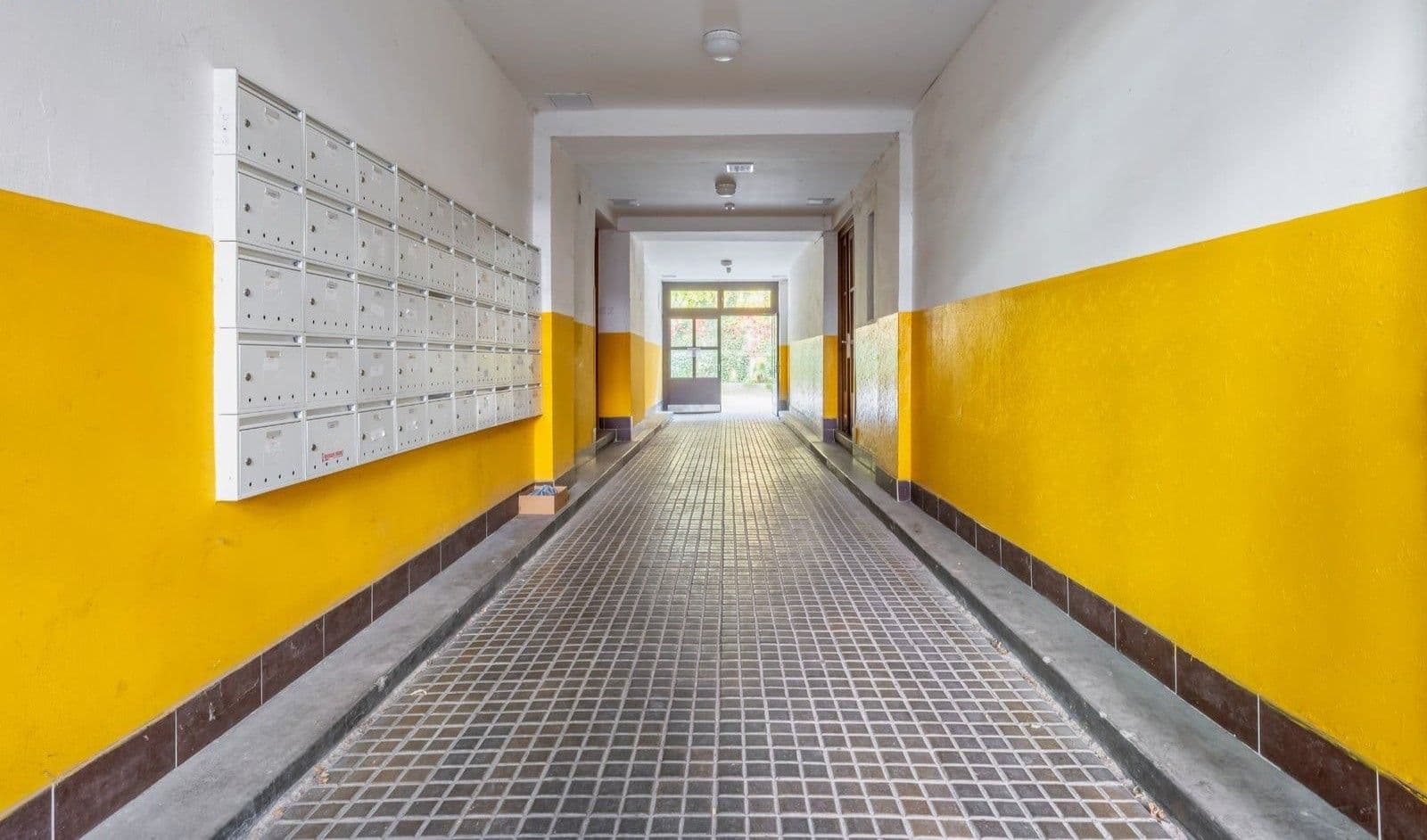 Prenájom bytu 2-izbový 36 m², Žerotínova, Praha, Praha Prenájom bytu 2-izbový 36 m², Žerotínova, Praha, Praha