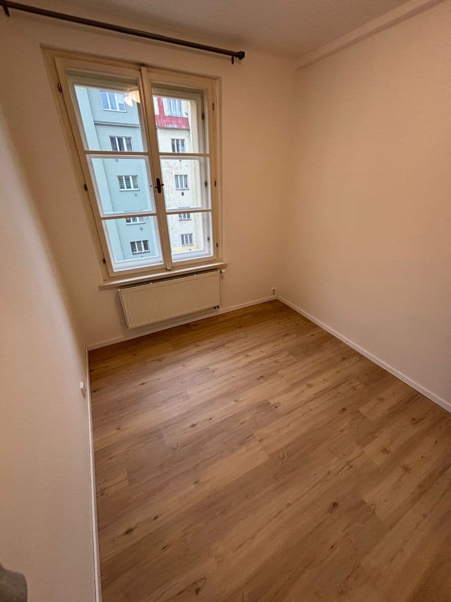 Prenájom bytu 2-izbový 36 m², Žerotínova, Praha, Praha Prenájom bytu 2-izbový 36 m², Žerotínova, Praha, Praha