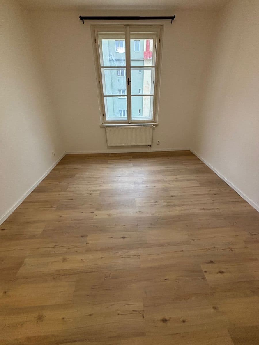 Prenájom bytu 2-izbový 36 m², Žerotínova, Praha, Praha Prenájom bytu 2-izbový 36 m², Žerotínova, Praha, Praha
