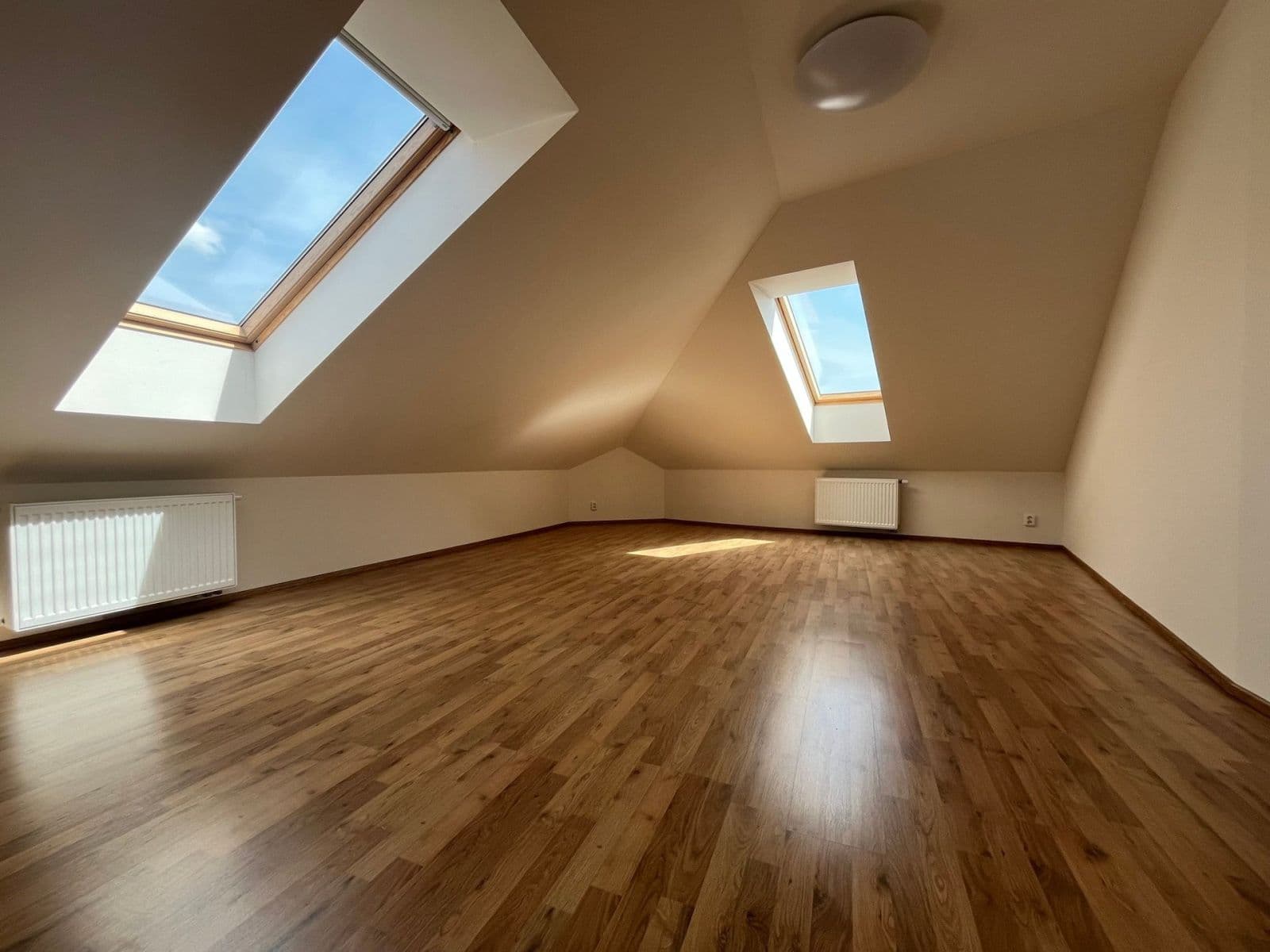 Prenájom bytu 2-izbový 65 m², Brno, Jihomoravský kraj Prenájom bytu 2-izbový 65 m², Brno, Jihomoravský kraj