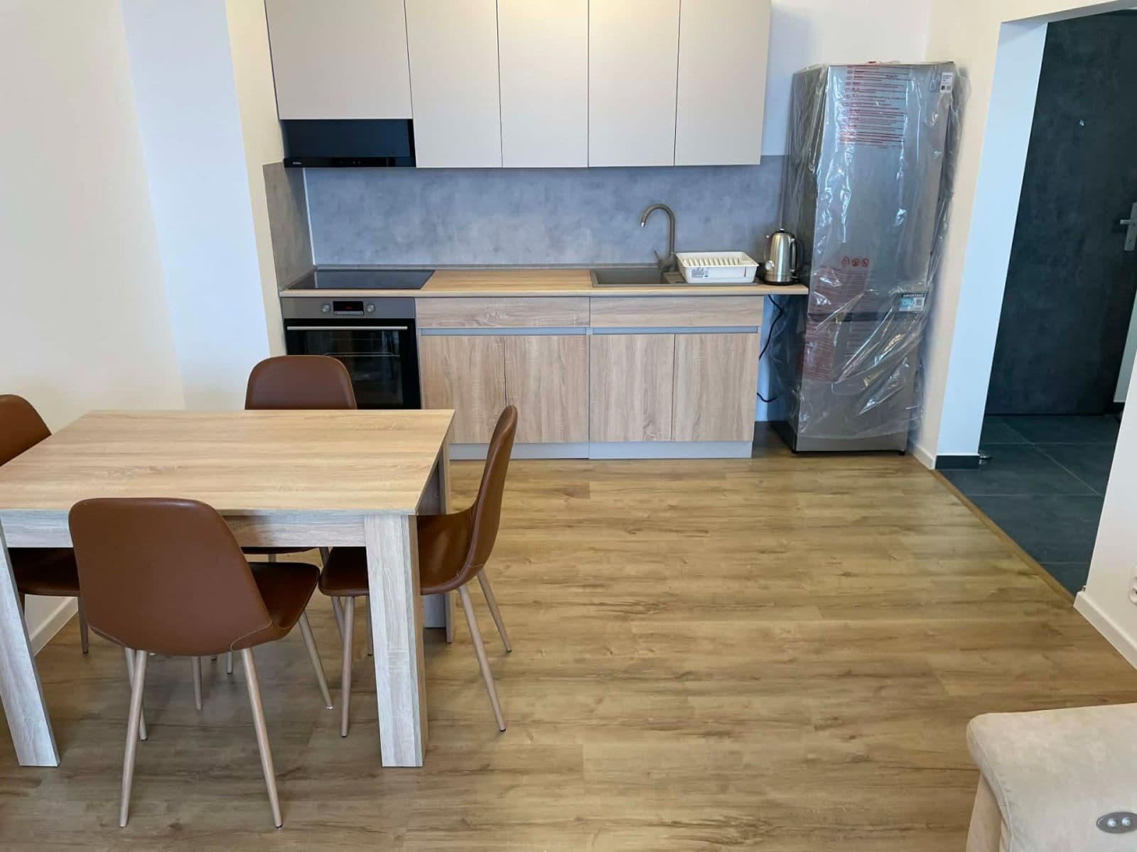 Prenájom bytu 2-izbový 50 m², Obchodná, Strážske, Košický kraj Prenájom bytu 2-izbový 50 m², Obchodná, Strážske, Košický kraj