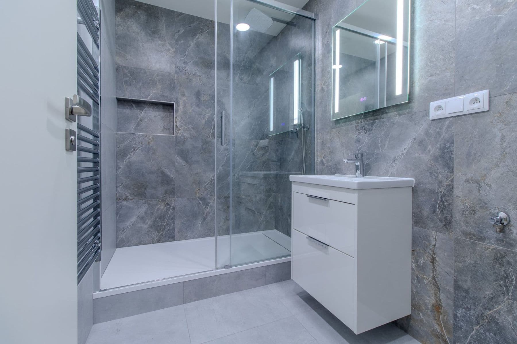 Prenájom bytu 3-izbový 69 m², Slancova, Praha, Praha Prenájom bytu 3-izbový 69 m², Slancova, Praha, Praha