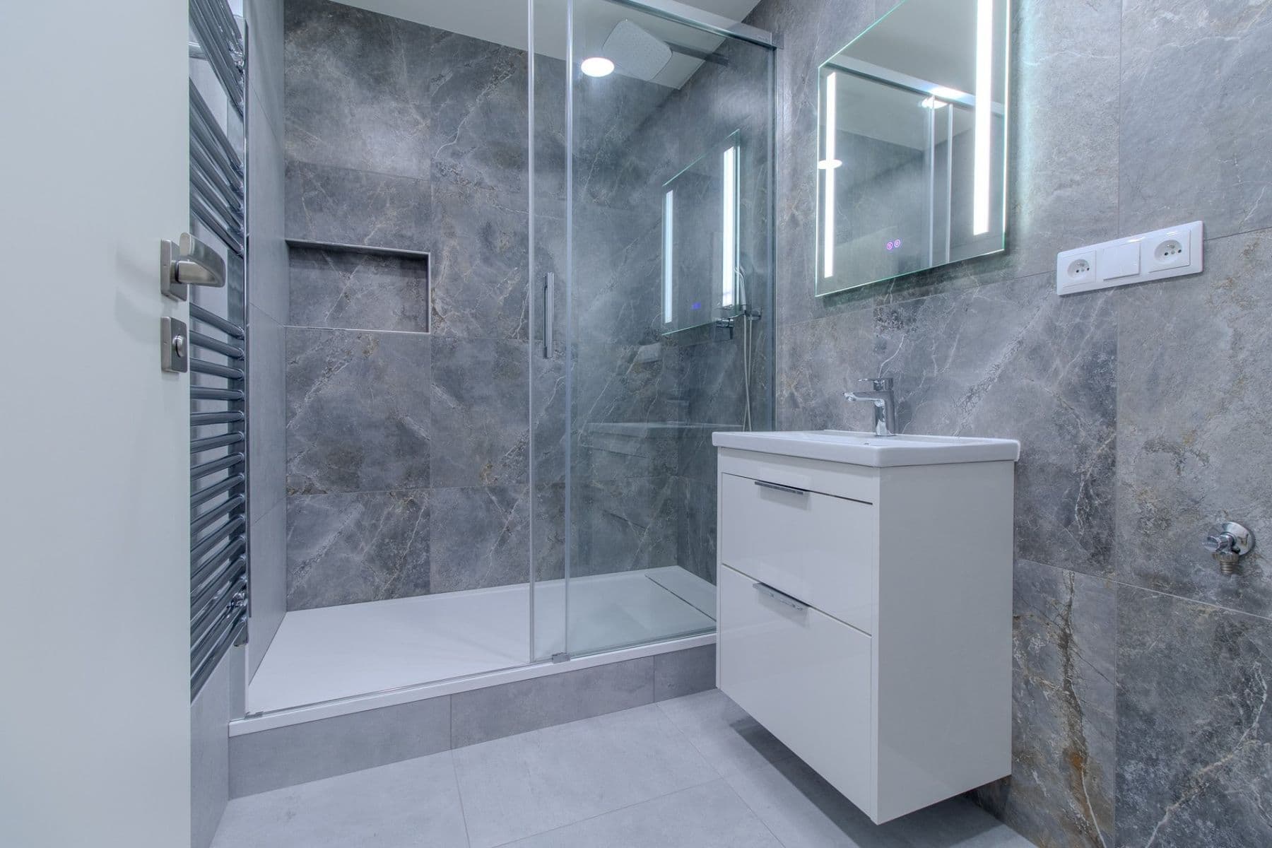 Prenájom bytu 3-izbový 69 m², Slancova, Praha, Praha Prenájom bytu 3-izbový 69 m², Slancova, Praha, Praha