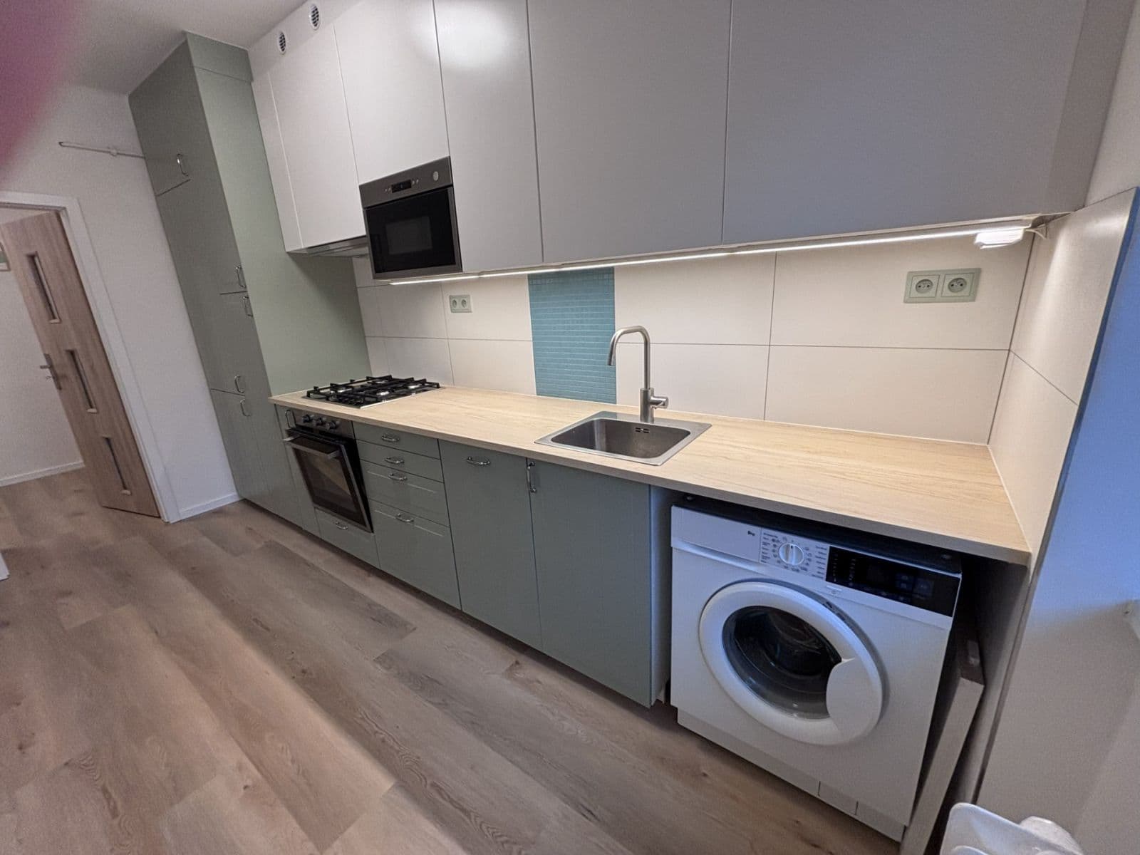 Prenájom bytu 2-izbový 60 m², Budovatelská, Ostrava, Moravskoslezský kraj Prenájom bytu 2-izbový 60 m², Budovatelská, Ostrava, Moravskoslezský kraj