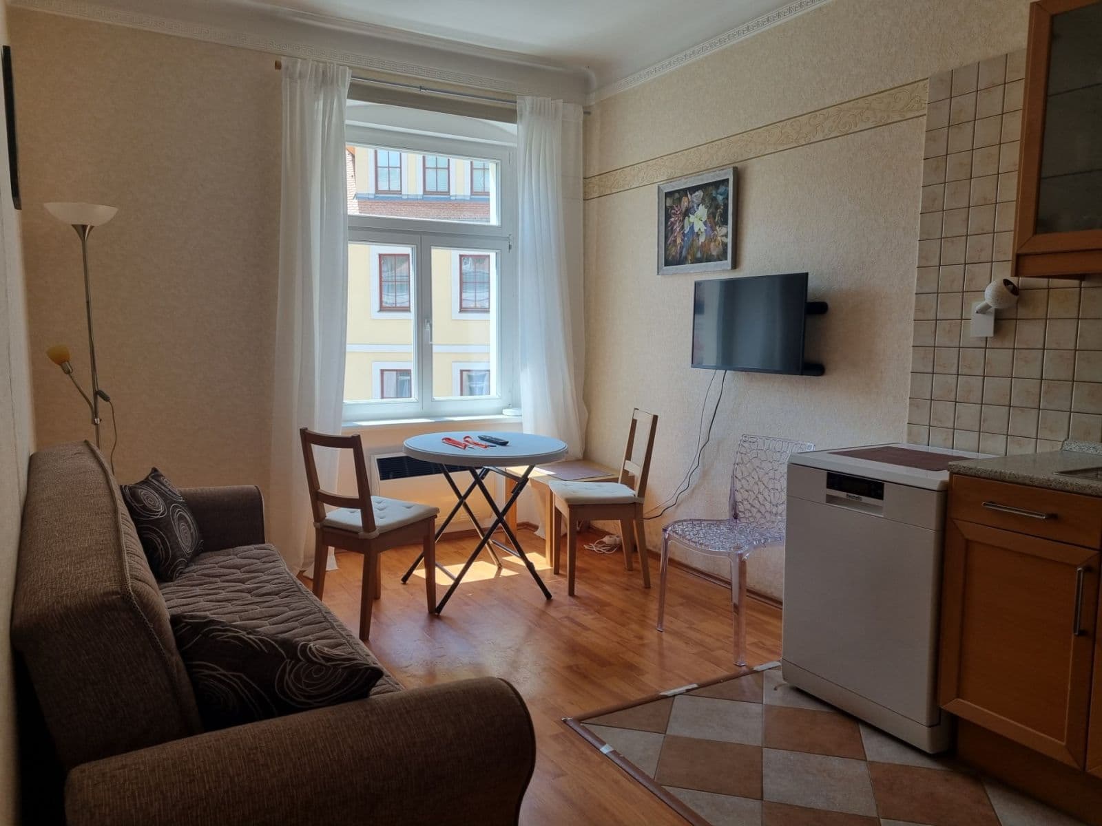 Predaj bytu 2-izbový 35 m², Zámecký vrch, Karlovy Vary, Karlovarský kraj Predaj bytu 2-izbový 35 m², Zámecký vrch, Karlovy Vary, Karlovarský kraj