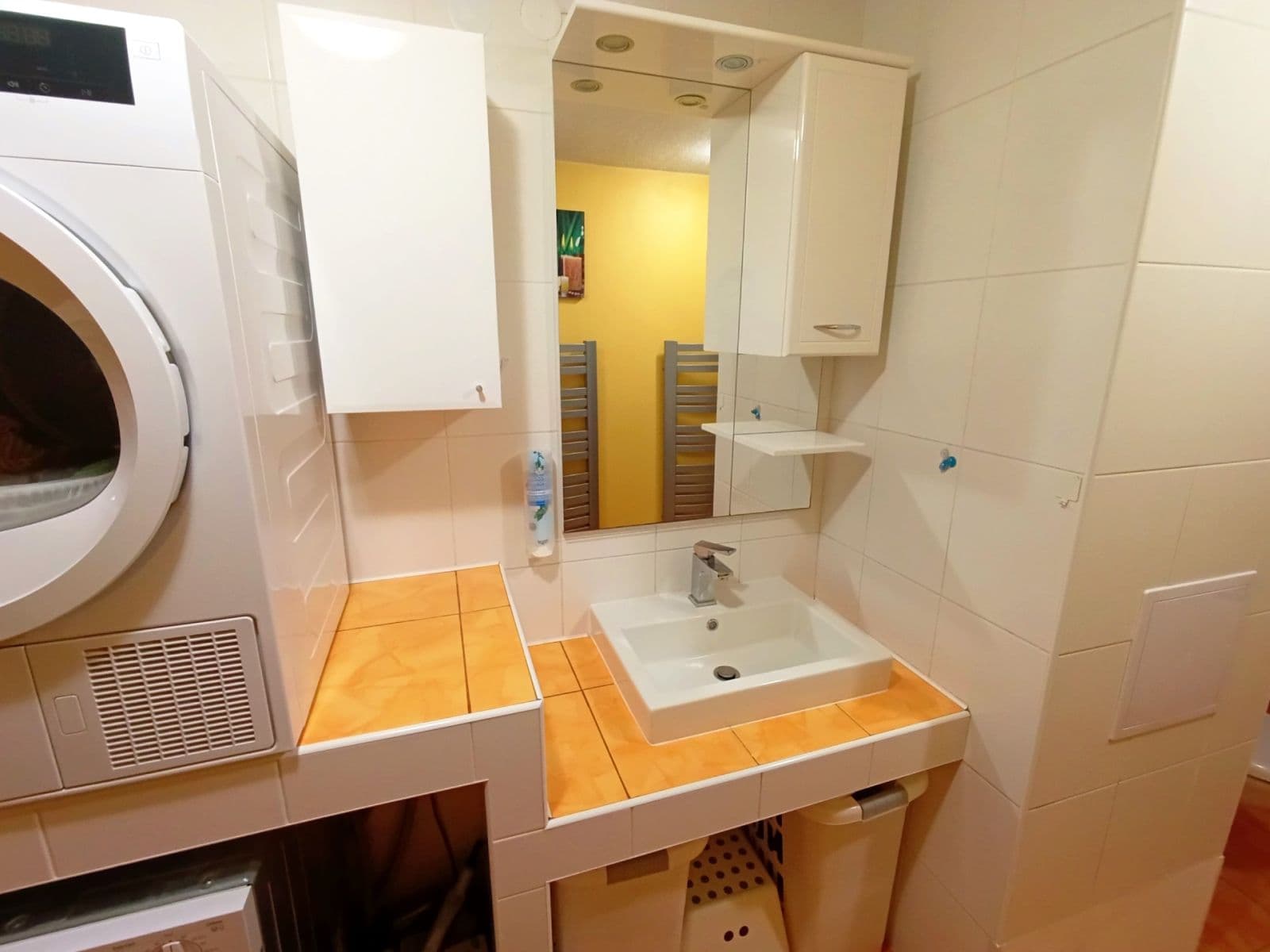 Predaj bytu 3-izbový 62 m², Horoušanská, Nehvizdy, Středočeský kraj Predaj bytu 3-izbový 62 m², Horoušanská, Nehvizdy, Středočeský kraj