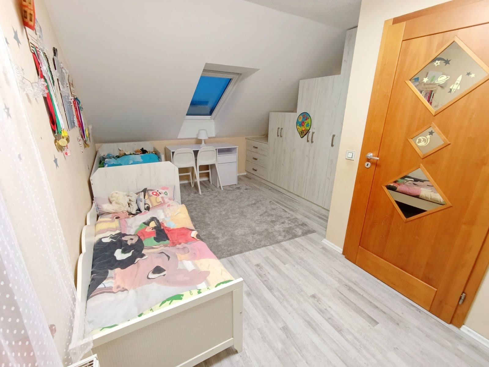 Predaj bytu 3-izbový 62 m², Horoušanská, Nehvizdy, Středočeský kraj Predaj bytu 3-izbový 62 m², Horoušanská, Nehvizdy, Středočeský kraj