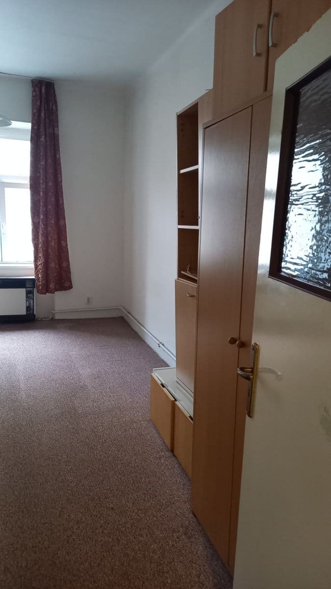 Prenájom bytu 1-izbový 36 m², Plzeňská, Praha, Praha Prenájom bytu 1-izbový 36 m², Plzeňská, Praha, Praha