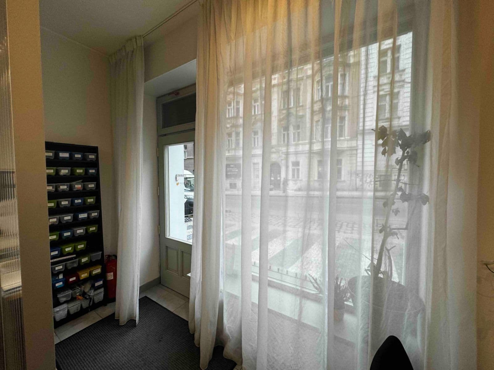 Prenájom kancelárie 85 m², Bělehradská, Praha, Praha Prenájom kancelárie 85 m², Bělehradská, Praha, Praha