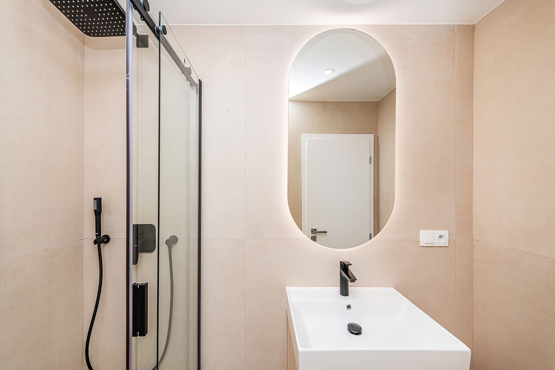 Predaj bytu 2-izbový 42 m², Bulharská, Praha, Praha Predaj bytu 2-izbový 42 m², Bulharská, Praha, Praha