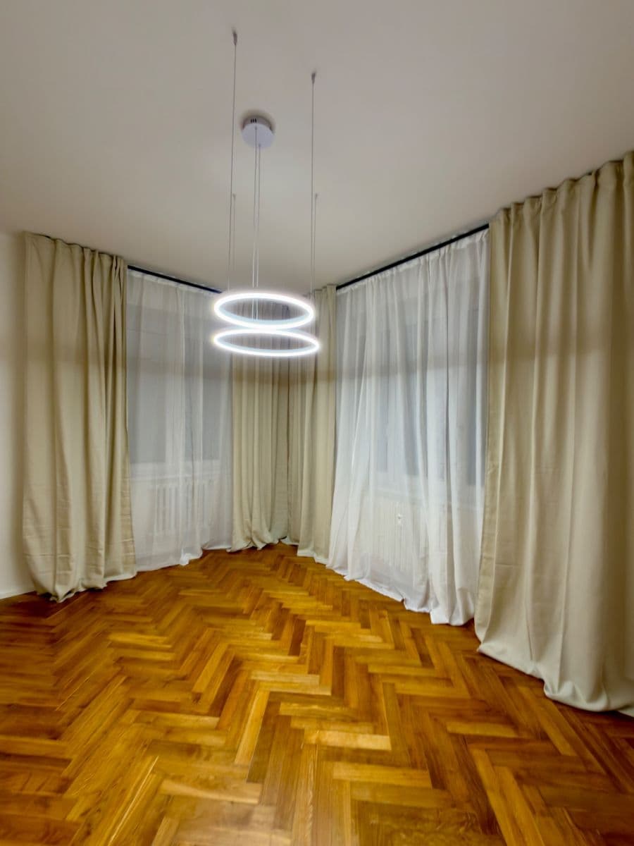 Prenájom bytu 3-izbový 73 m², Sokolovská, Praha, Praha Prenájom bytu 3-izbový 73 m², Sokolovská, Praha, Praha