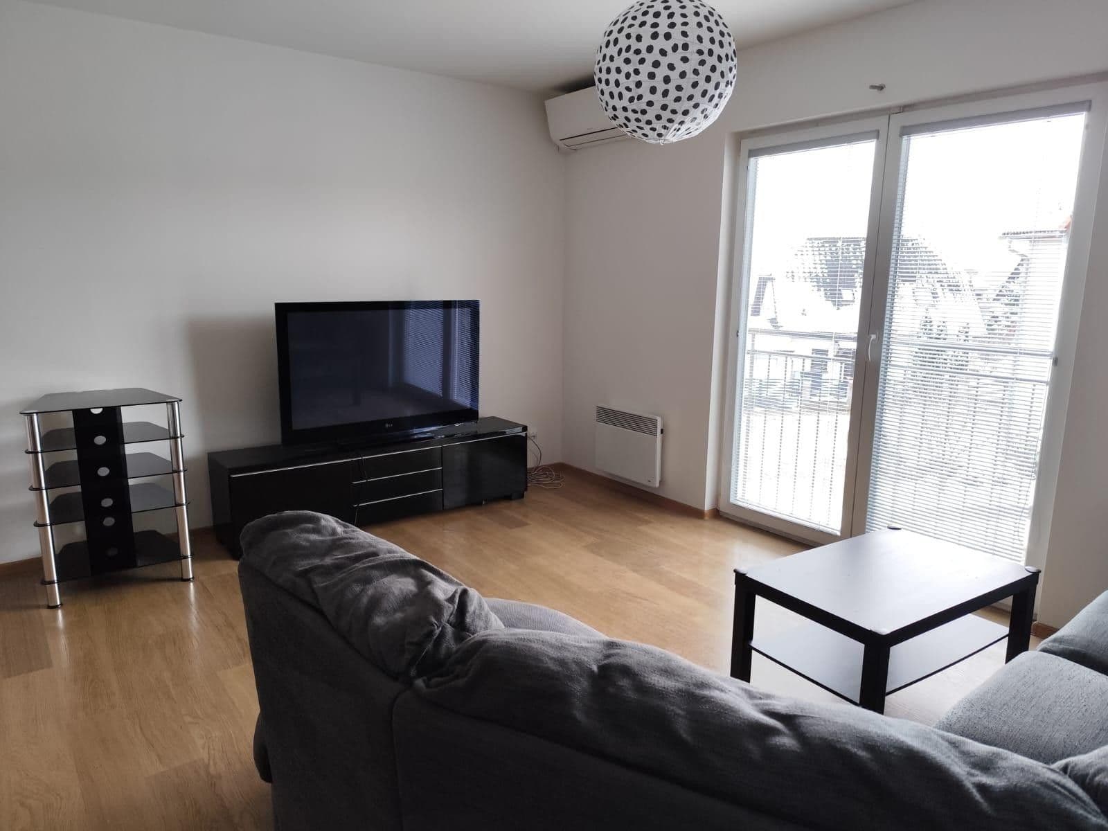 Prenájom bytu 2-izbový 58 m², Na Ladech, Květnice, Středočeský kraj Prenájom bytu 2-izbový 58 m², Na Ladech, Květnice, Středočeský kraj