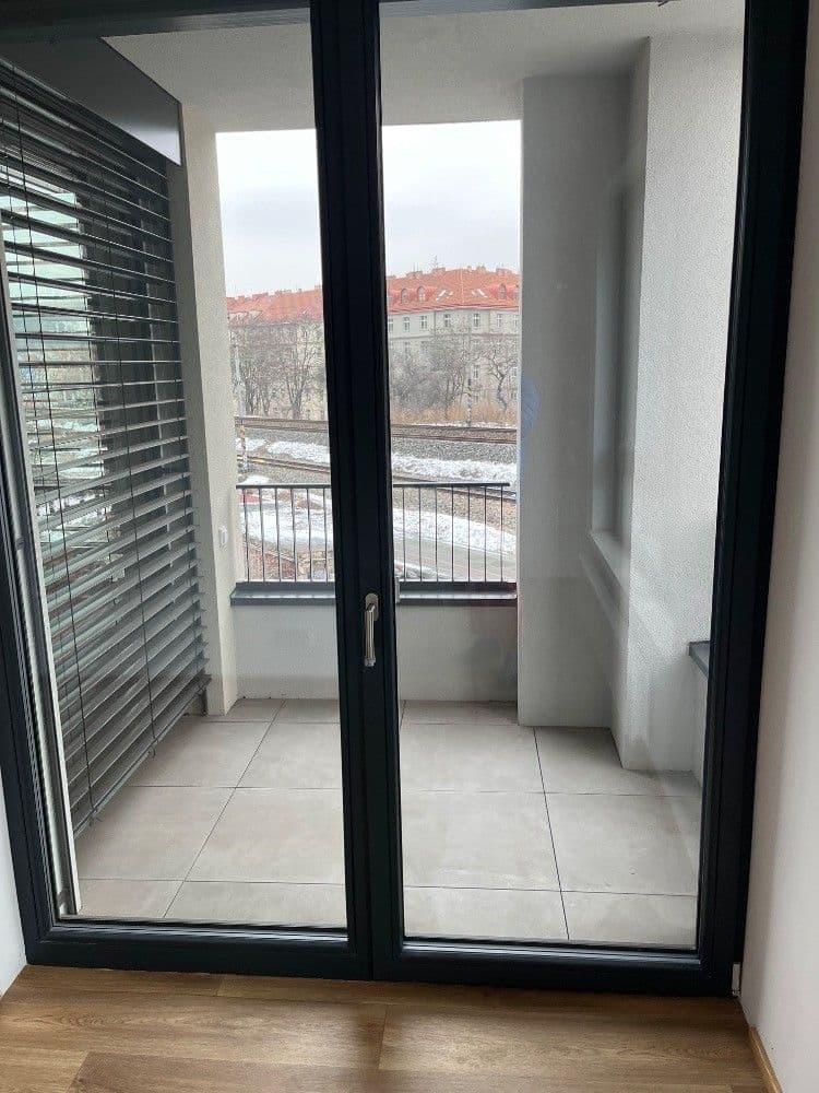 Prenájom bytu 1-izbový 38 m², Závišova, Praha, Praha Prenájom bytu 1-izbový 38 m², Závišova, Praha, Praha