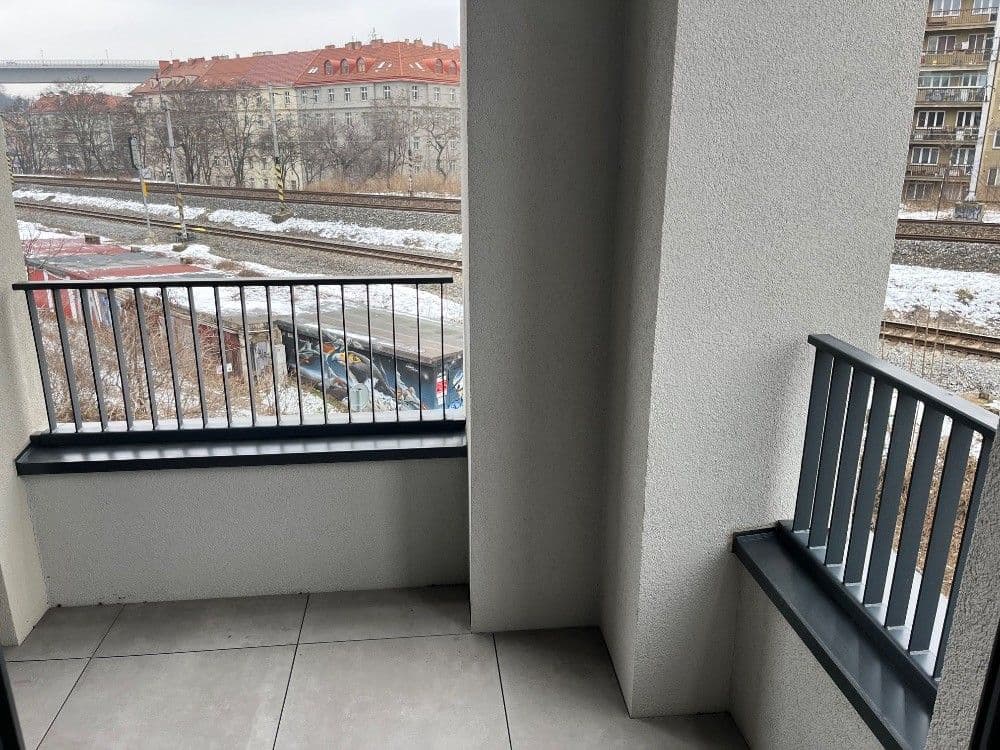 Prenájom bytu 1-izbový 38 m², Závišova, Praha, Praha Prenájom bytu 1-izbový 38 m², Závišova, Praha, Praha