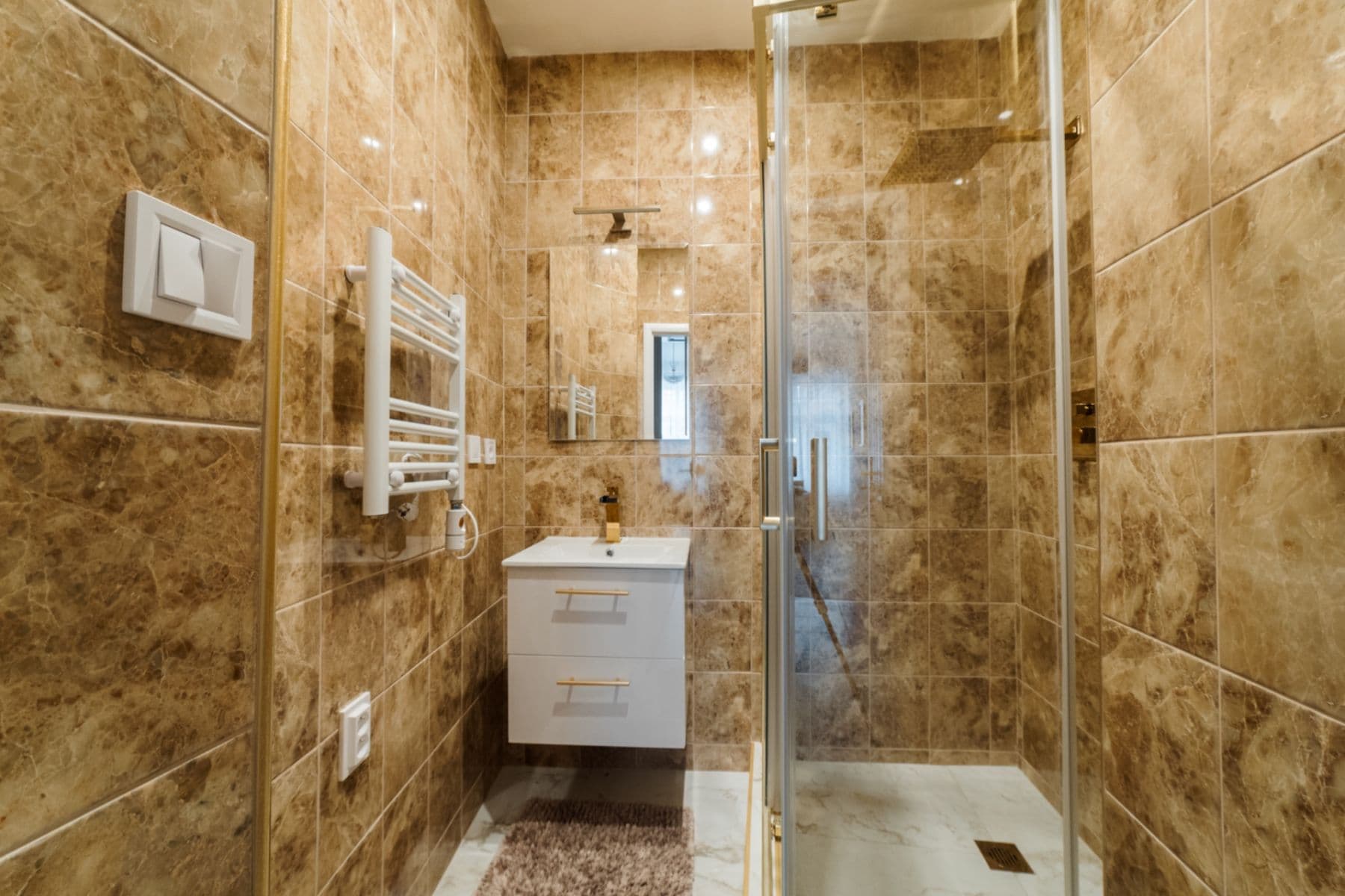 Prenájom bytu 3-izbový 93 m², Zborovská, Praha, Praha Prenájom bytu 3-izbový 93 m², Zborovská, Praha, Praha