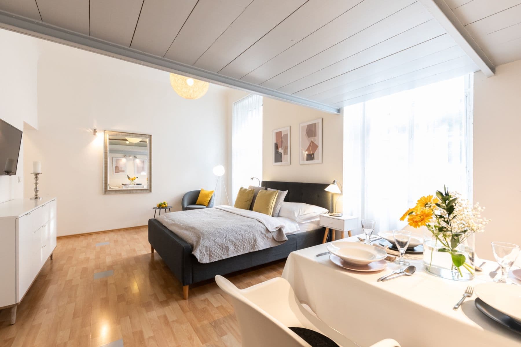 Prenájom bytu 1-izbový 45 m², Karoliny Světlé, Praha, Praha Prenájom bytu 1-izbový 45 m², Karoliny Světlé, Praha, Praha