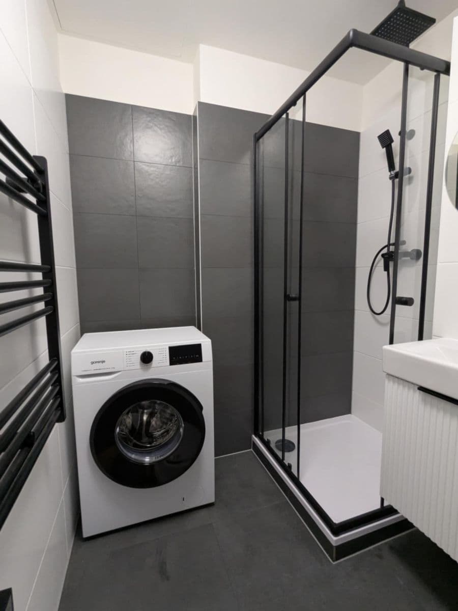 Prenájom bytu 2-izbový 50 m², Žerotínova, Praha, Praha Prenájom bytu 2-izbový 50 m², Žerotínova, Praha, Praha