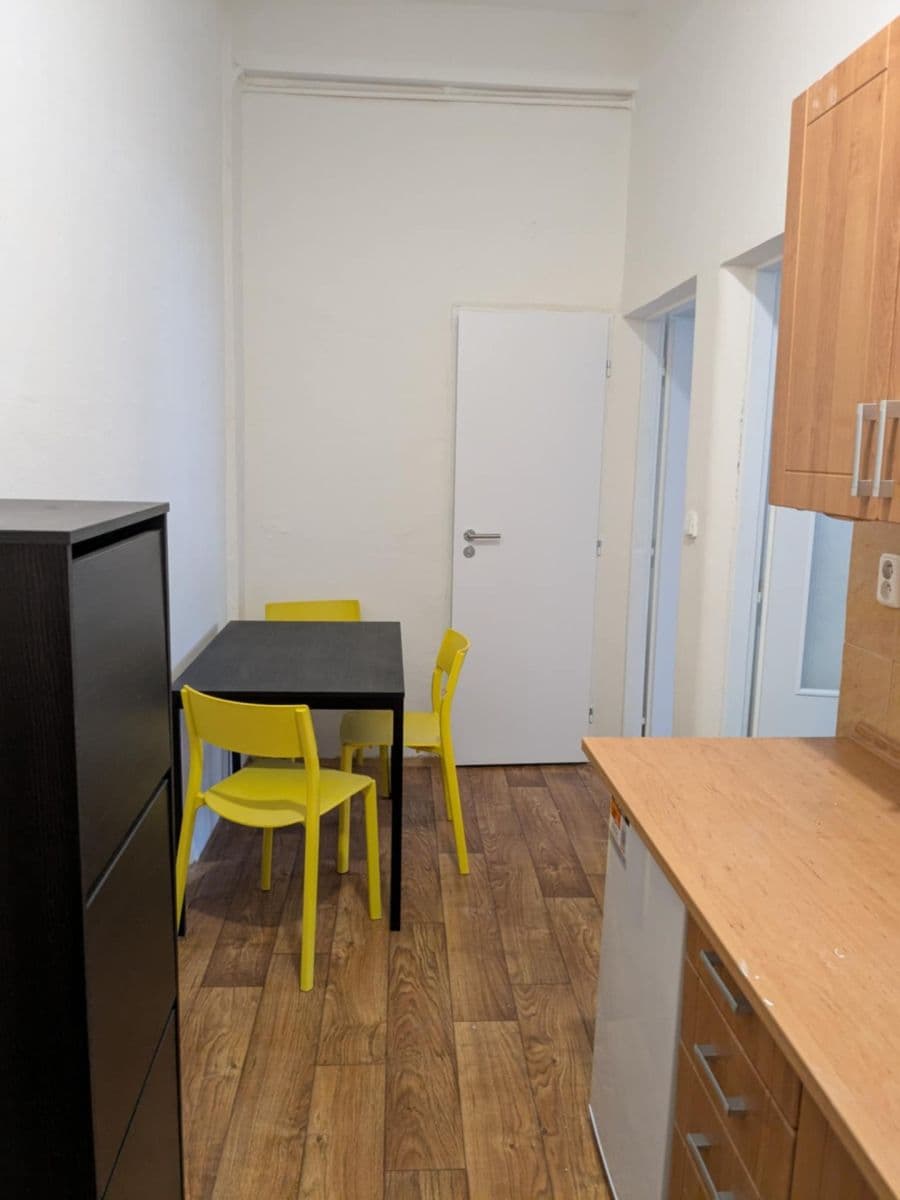 Prenájom bytu 2-izbový 50 m², Žerotínova, Praha, Praha Prenájom bytu 2-izbový 50 m², Žerotínova, Praha, Praha