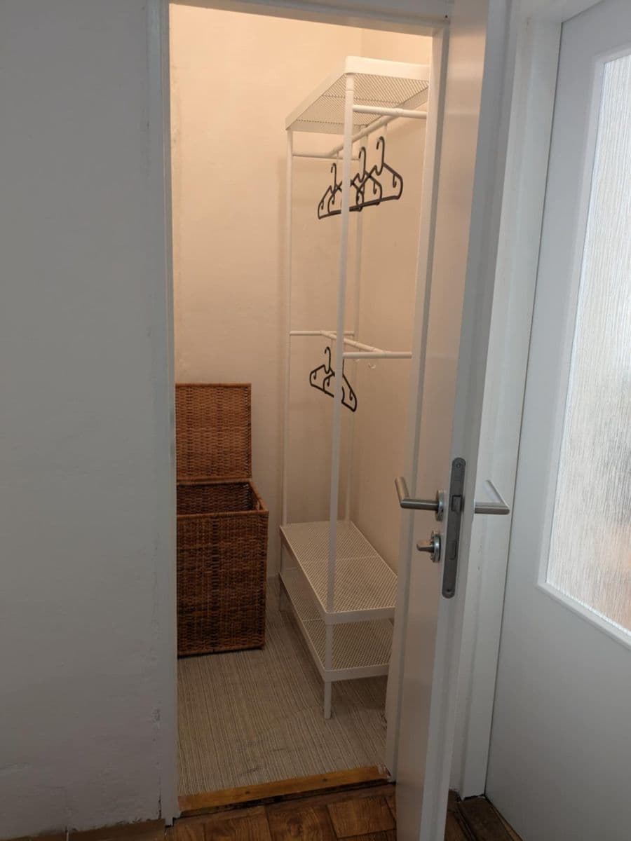 Prenájom bytu 2-izbový 50 m², Žerotínova, Praha, Praha Prenájom bytu 2-izbový 50 m², Žerotínova, Praha, Praha