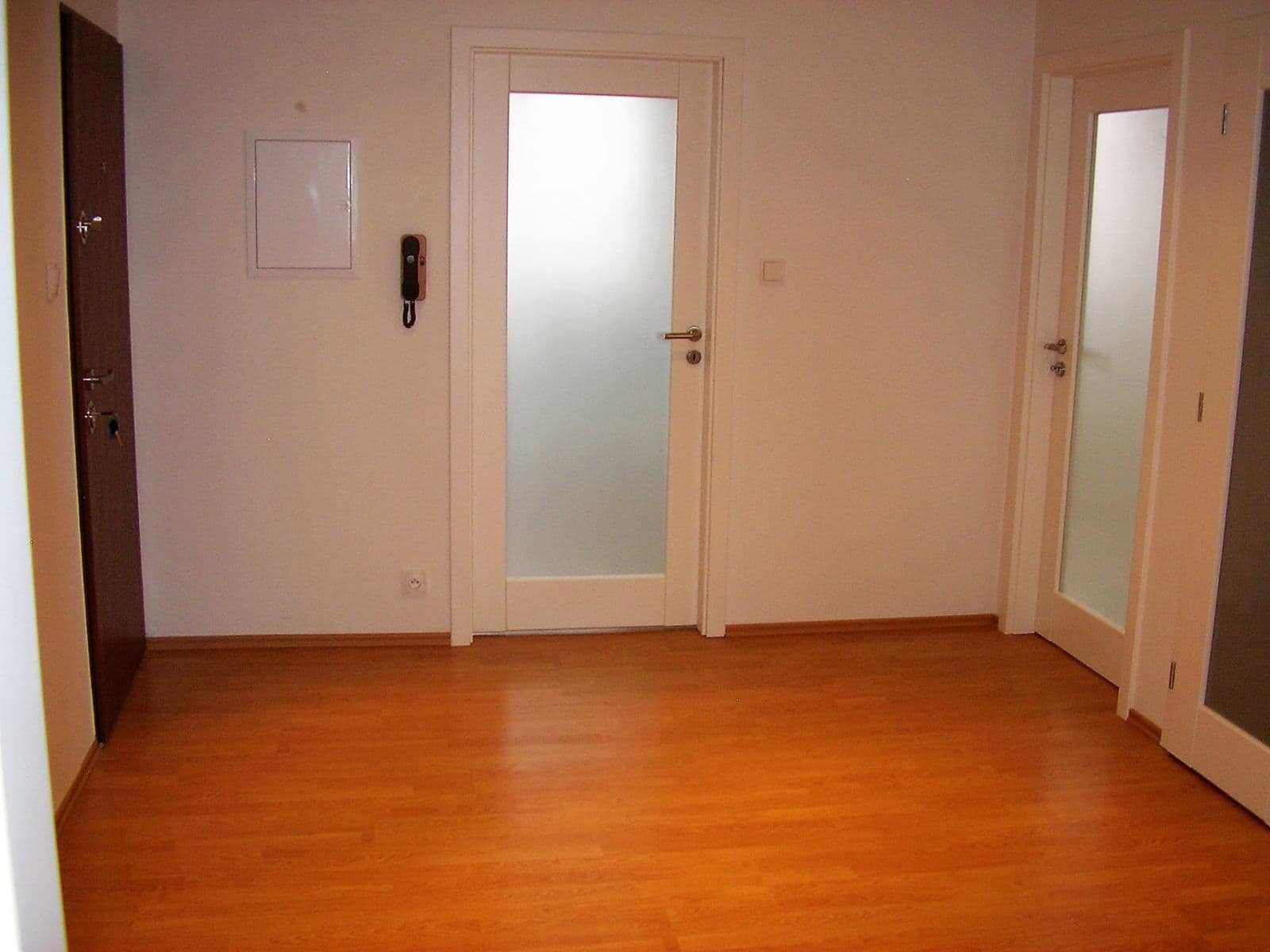 Prenájom bytu 3-izbový 68 m², Zálesí, Praha, Praha Prenájom bytu 3-izbový 68 m², Zálesí, Praha, Praha