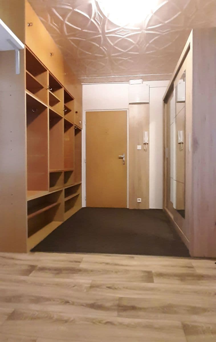Predaj bytu 3-izbový 67 m², Třebenická, Praha, Praha Predaj bytu 3-izbový 67 m², Třebenická, Praha, Praha