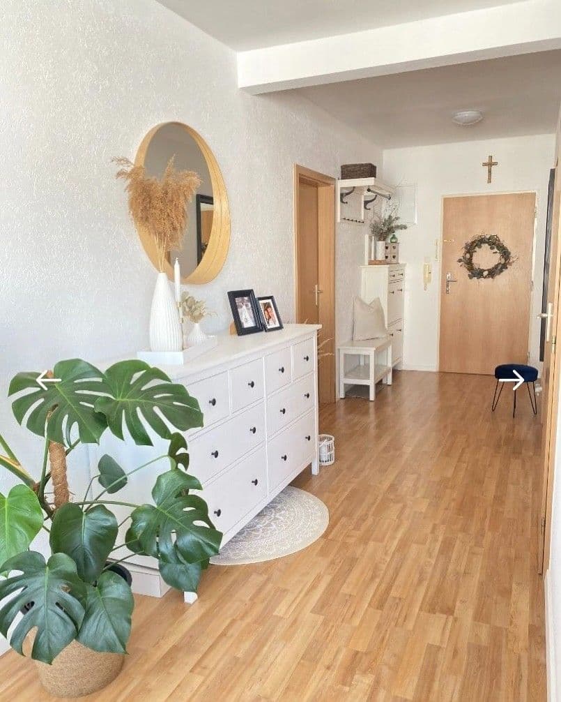 Prenájom bytu 2-izbový 65 m², Planét, Ružinov, Bratislavský kraj Prenájom bytu 2-izbový 65 m², Planét, Ružinov, Bratislavský kraj