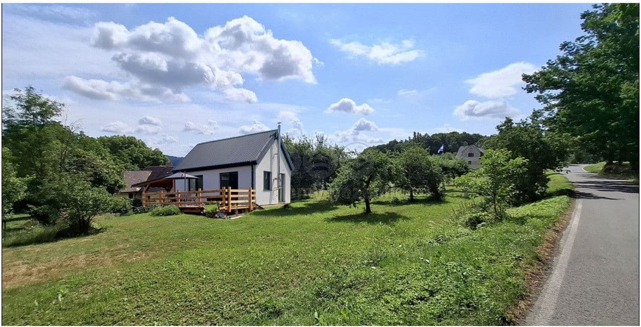 Predaj pozemku 1.603 m², Hrazany, Jihočeský kraj Predaj pozemku 1.603 m², Hrazany, Jihočeský kraj