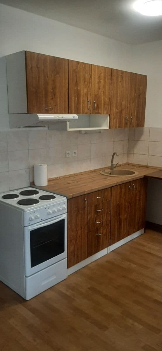 Prenájom bytu 2-izbový 40 m², Lesní, Luštěnice, Středočeský kraj Prenájom bytu 2-izbový 40 m², Lesní, Luštěnice, Středočeský kraj