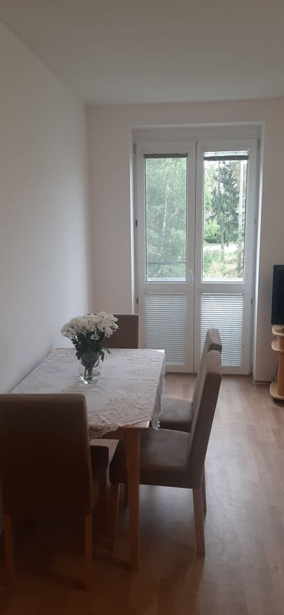 Prenájom bytu 2-izbový 40 m², Lesní, Luštěnice, Středočeský kraj Prenájom bytu 2-izbový 40 m², Lesní, Luštěnice, Středočeský kraj