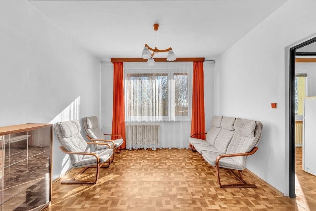 Prenájom bytu 2-izbový 45 m², Topolská, Chrudim, Pardubický kraj Prenájom bytu 2-izbový 45 m², Topolská, Chrudim, Pardubický kraj