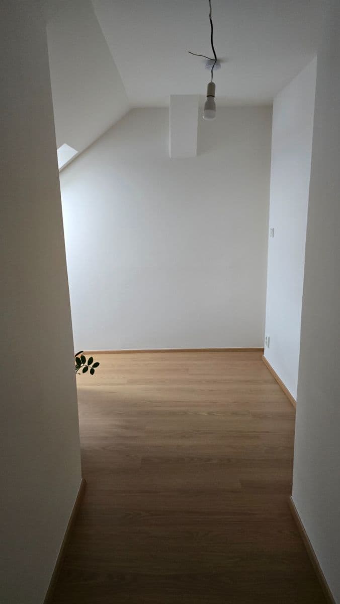 Prenájom bytu 2-izbový 74 m², U Plynárny, Praha, Praha Prenájom bytu 2-izbový 74 m², U Plynárny, Praha, Praha