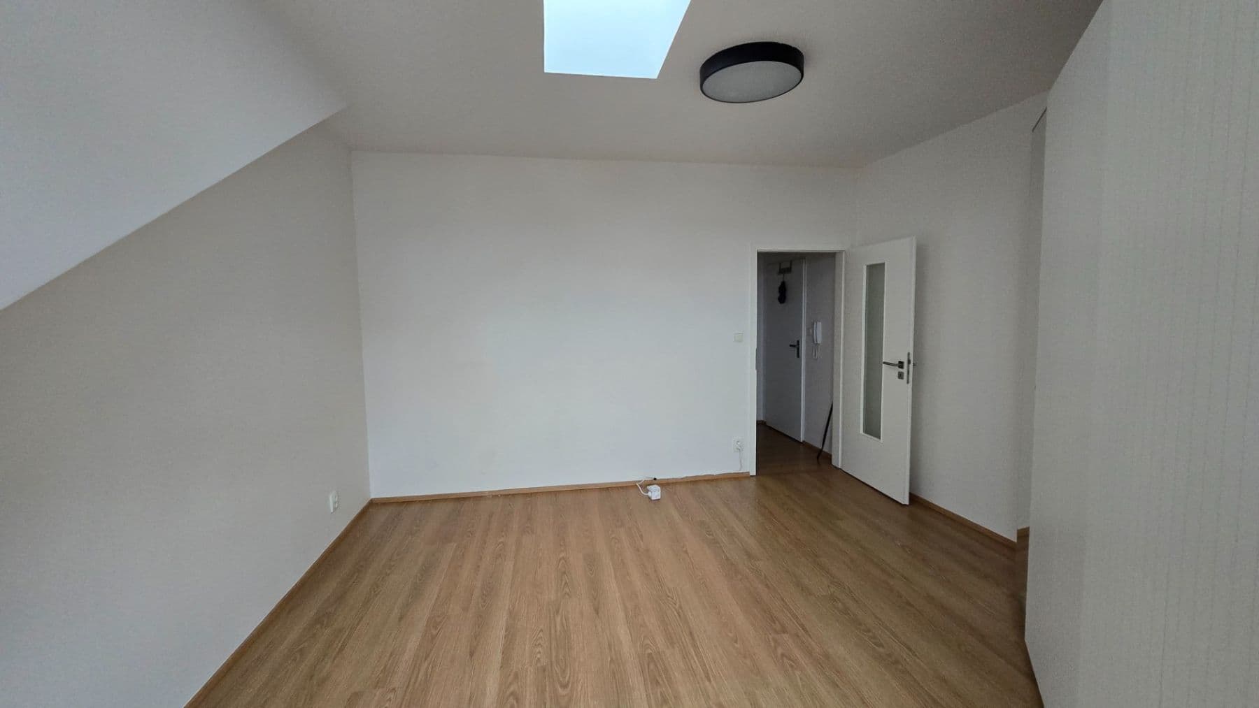 Prenájom bytu 2-izbový 74 m², U Plynárny, Praha, Praha Prenájom bytu 2-izbový 74 m², U Plynárny, Praha, Praha