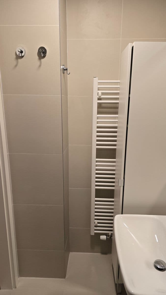 Prenájom bytu 2-izbový 74 m², U Plynárny, Praha, Praha Prenájom bytu 2-izbový 74 m², U Plynárny, Praha, Praha