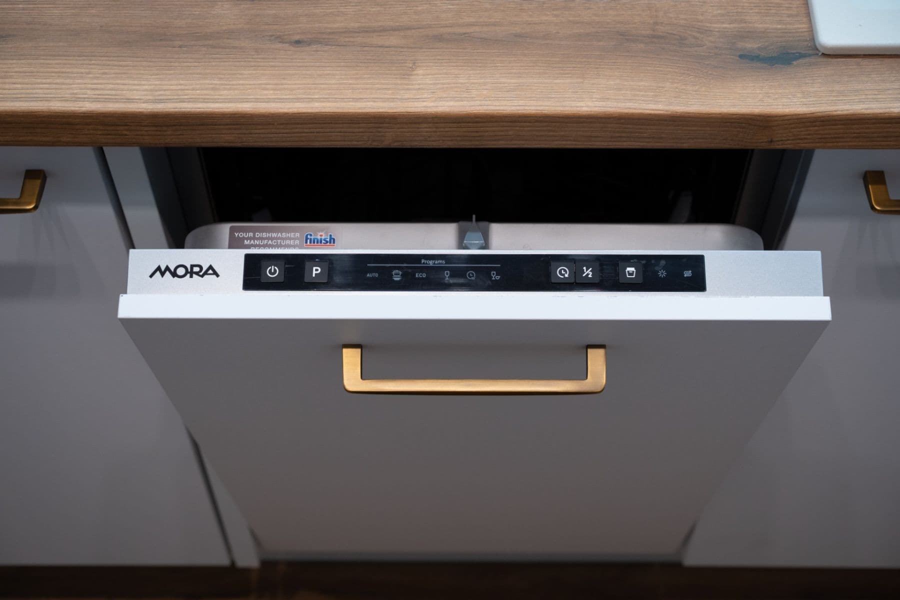 Prenájom bytu 2-izbový 57 m², Kamerunská, Praha, Praha Prenájom bytu 2-izbový 57 m², Kamerunská, Praha, Praha