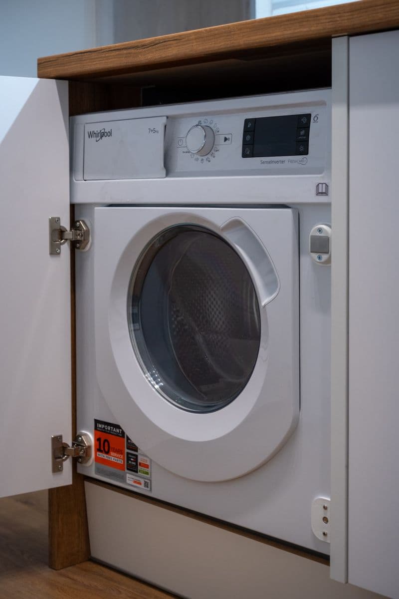 Prenájom bytu 2-izbový 57 m², Kamerunská, Praha, Praha Prenájom bytu 2-izbový 57 m², Kamerunská, Praha, Praha