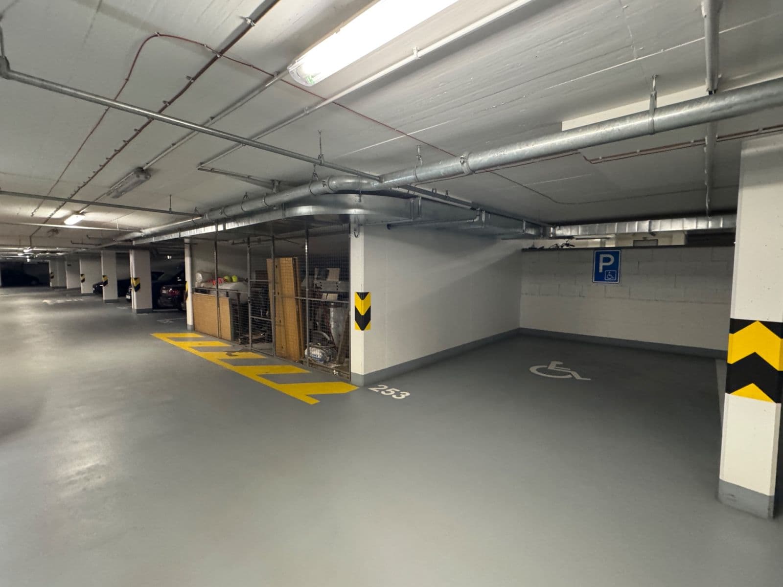 Predaj garáže 19 m², Březenská, Praha, Praha Predaj garáže 19 m², Březenská, Praha, Praha